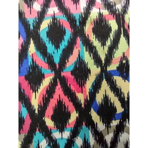 Lularoe Multi-color Short-sleeve T-Shirt Size 3XL - Picture 8 of 9